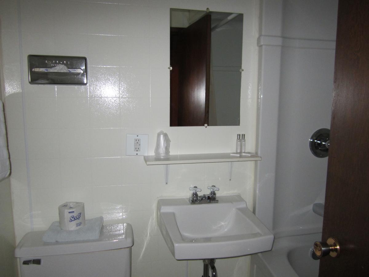 ווייטהורס Airport Chalet מראה חיצוני תמונה