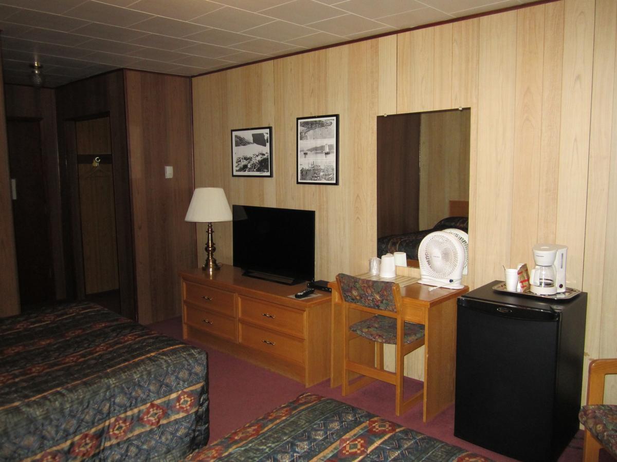 ווייטהורס Airport Chalet מראה חיצוני תמונה